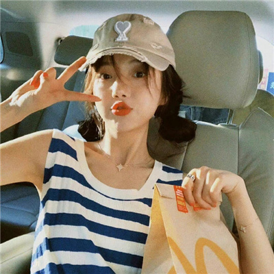 永康伴游女生铎忆柏的资料